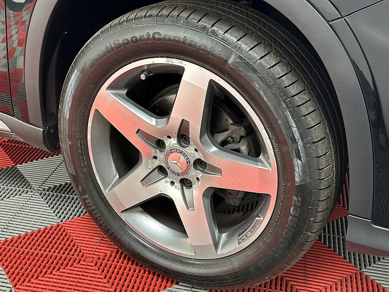 Mercedes-Benz GLA  - U1367