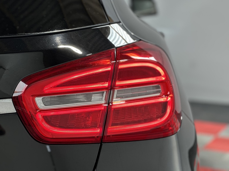 Mercedes-Benz GLA  - U1367
