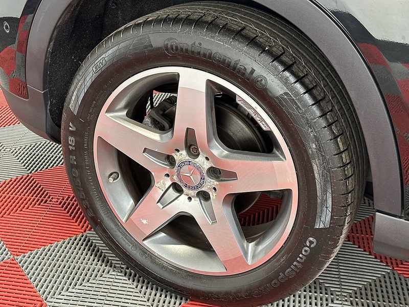 Mercedes-Benz GLA  - U1367