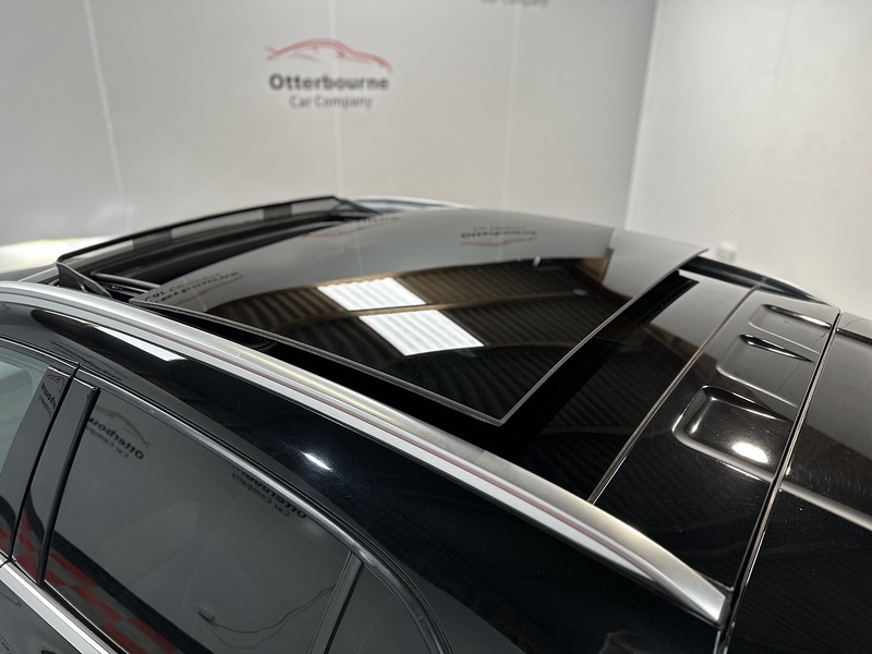 Mercedes-Benz GLA  - U1367