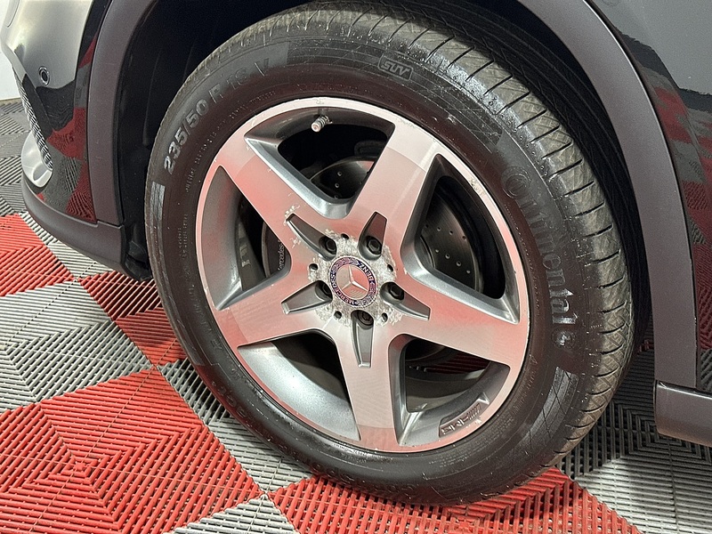 Mercedes-Benz GLA  - U1367