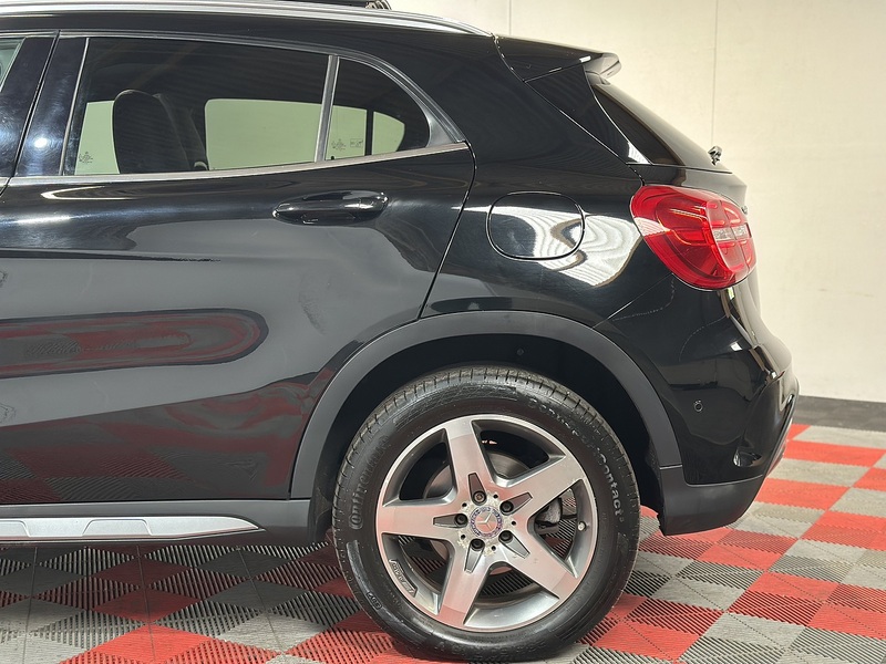 Mercedes-Benz GLA  - U1367