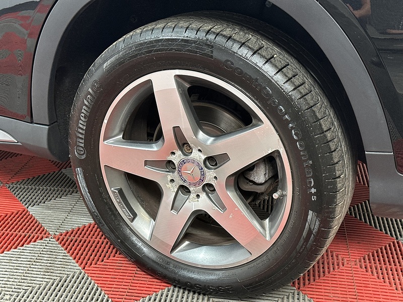 Mercedes-Benz GLA  - U1367