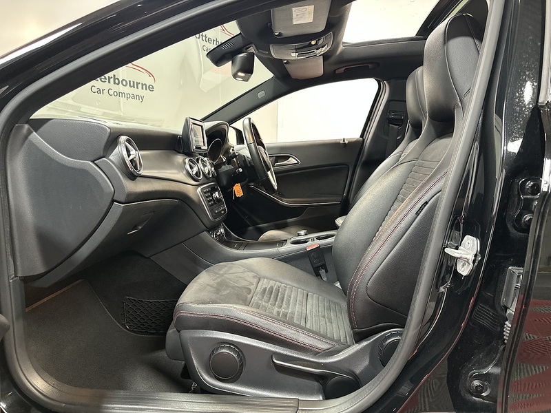 Mercedes-Benz GLA  - U1367