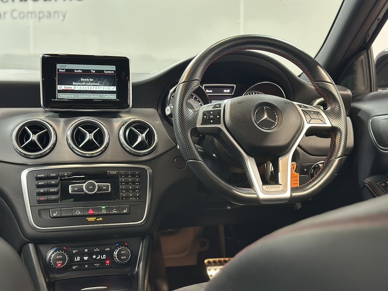 Mercedes-Benz GLA  - U1367