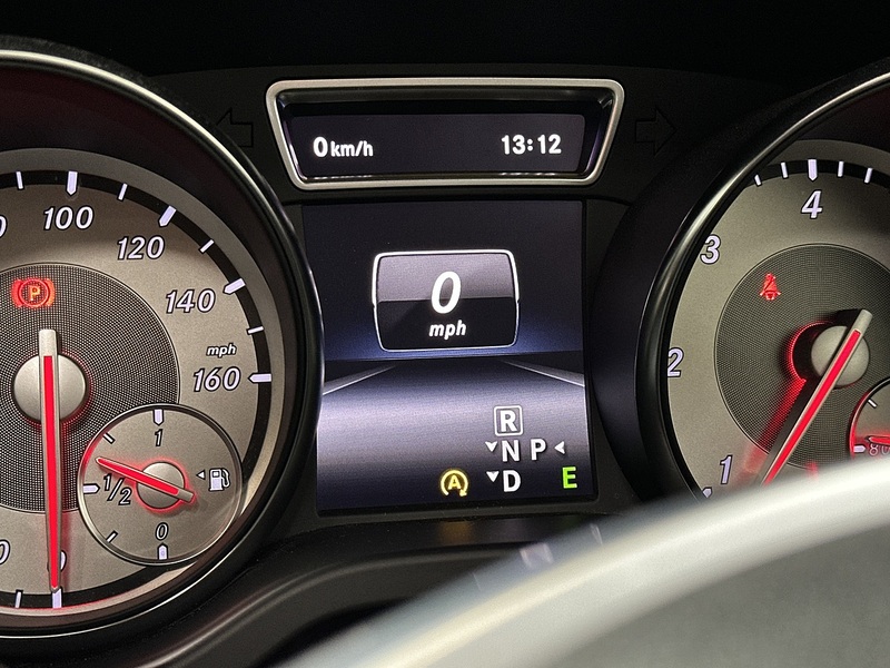 Mercedes-Benz GLA  - U1367
