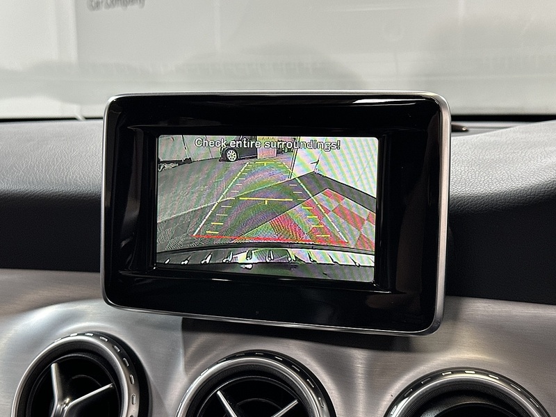 Mercedes-Benz GLA  - U1367