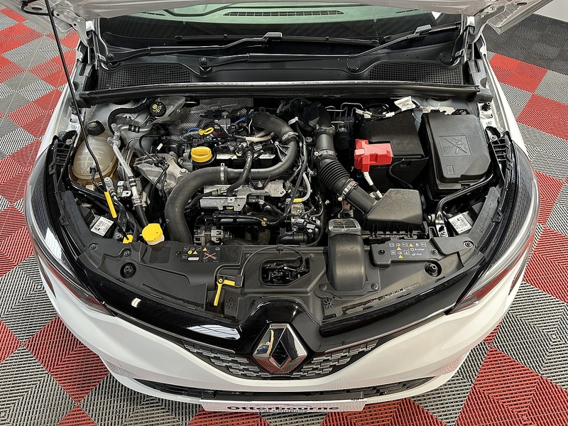Renault Clio TCe Techno - U1373