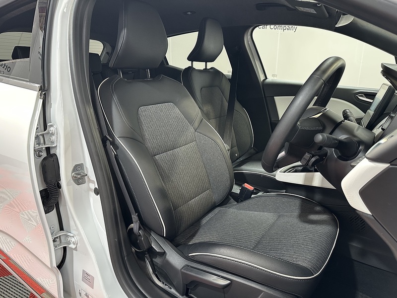 Renault Clio TCe Techno - U1373