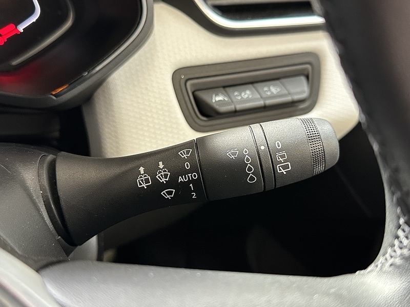 Renault Clio TCe Techno - U1373