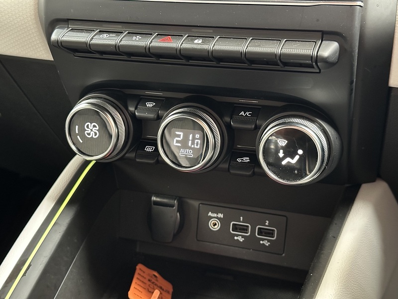 Renault Clio TCe Techno - U1373