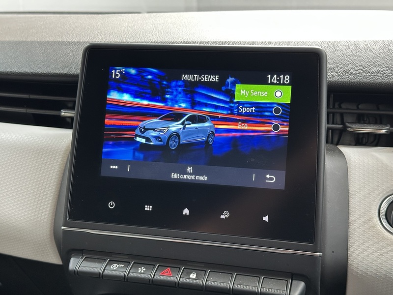 Renault Clio TCe Techno - U1373