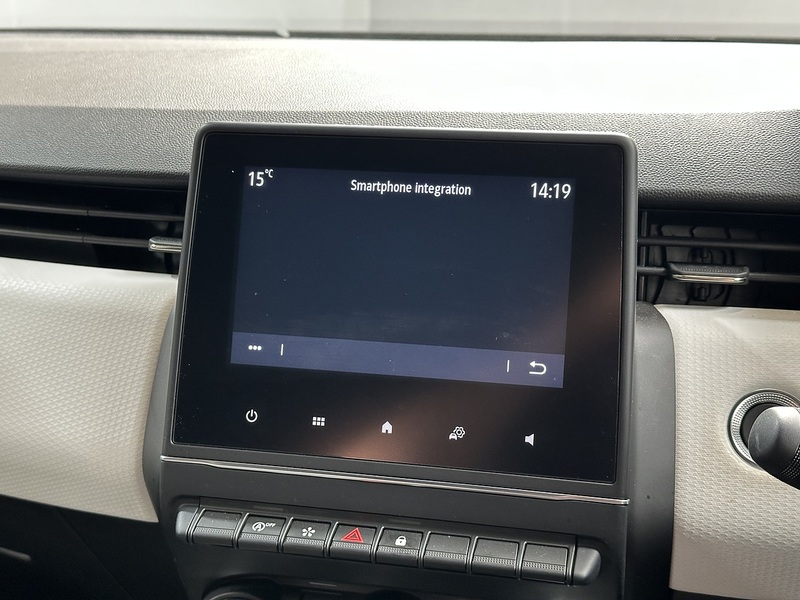 Renault Clio TCe Techno - U1373