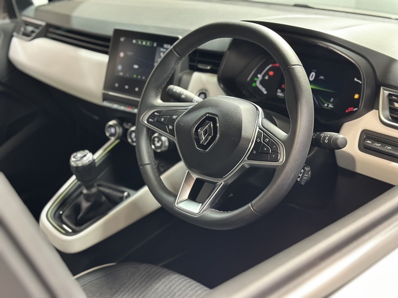 Renault Clio TCe Techno - U1373