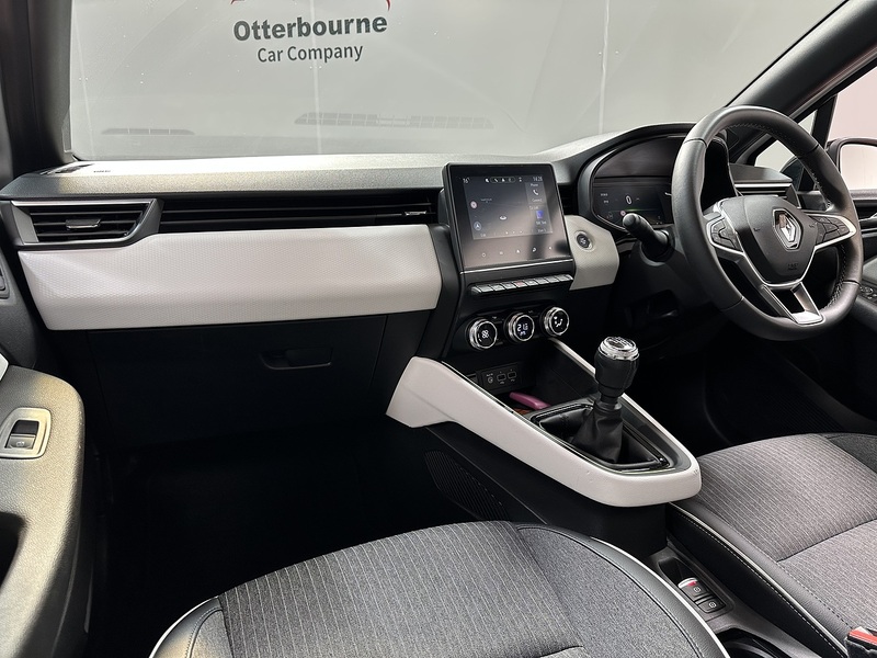 Renault Clio TCe Techno - U1373