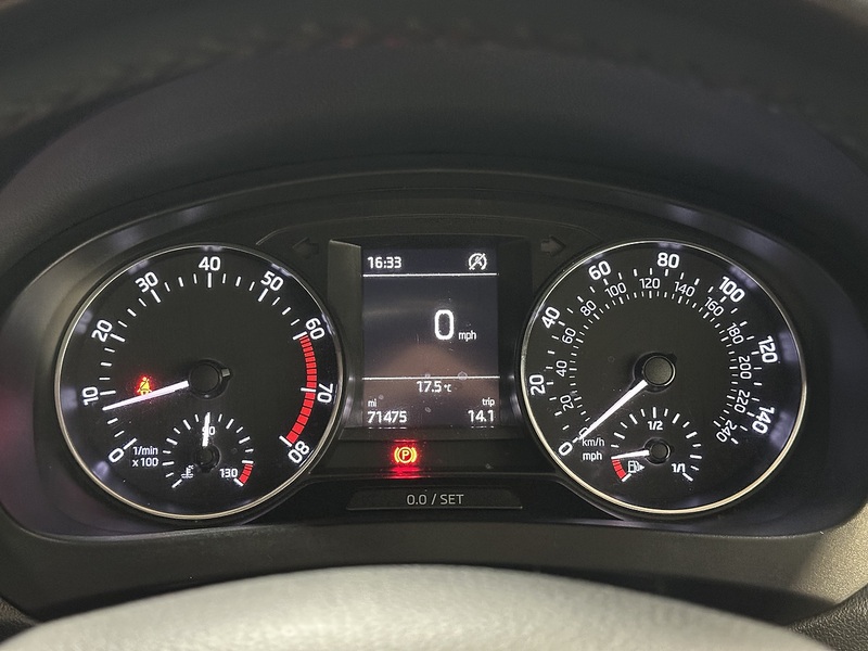 Skoda Rapid TSI Sport - U1376