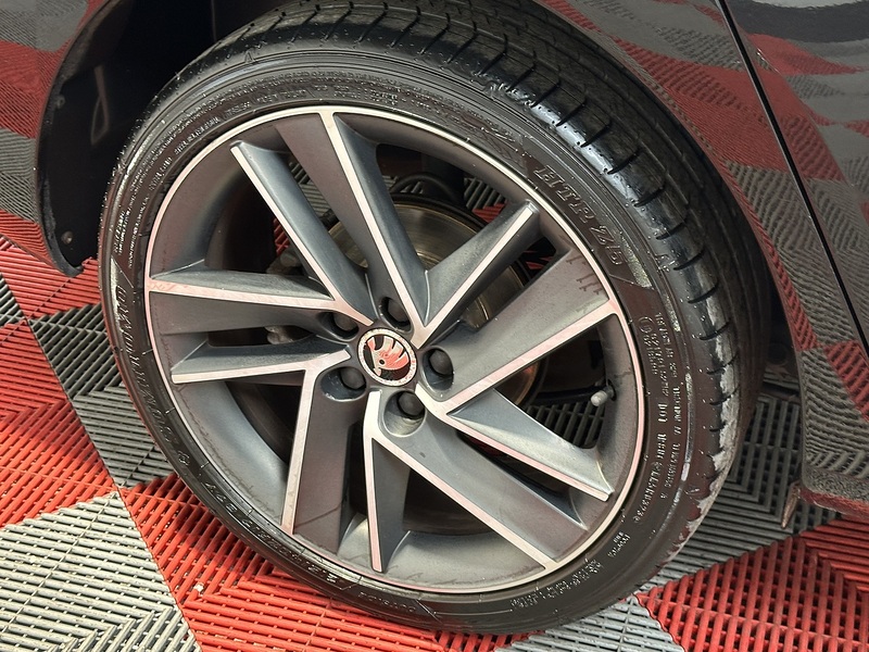 Skoda Rapid TSI Sport - U1376
