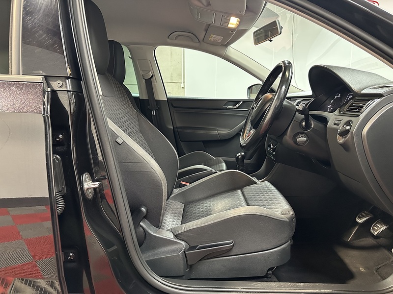Skoda Rapid TSI Sport - U1376