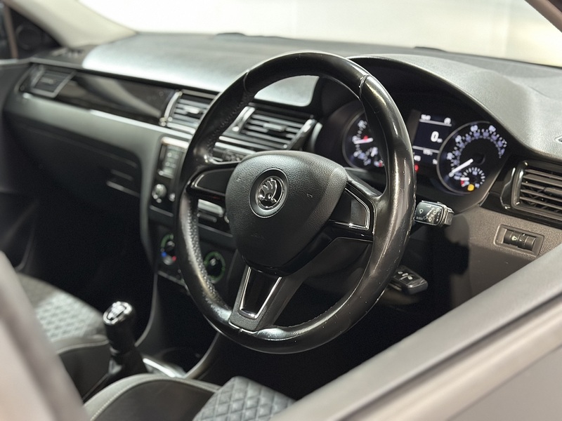 Skoda Rapid TSI Sport - U1376