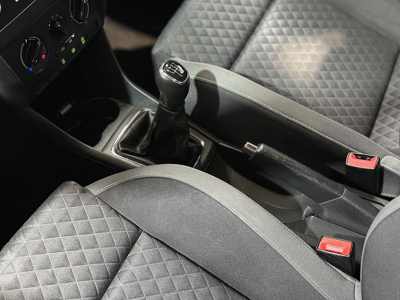 Skoda Rapid TSI Sport - U1376