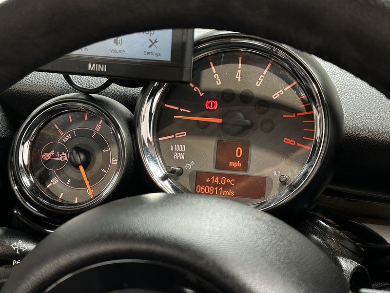 MINI Convertible John Cooper Works - U1377