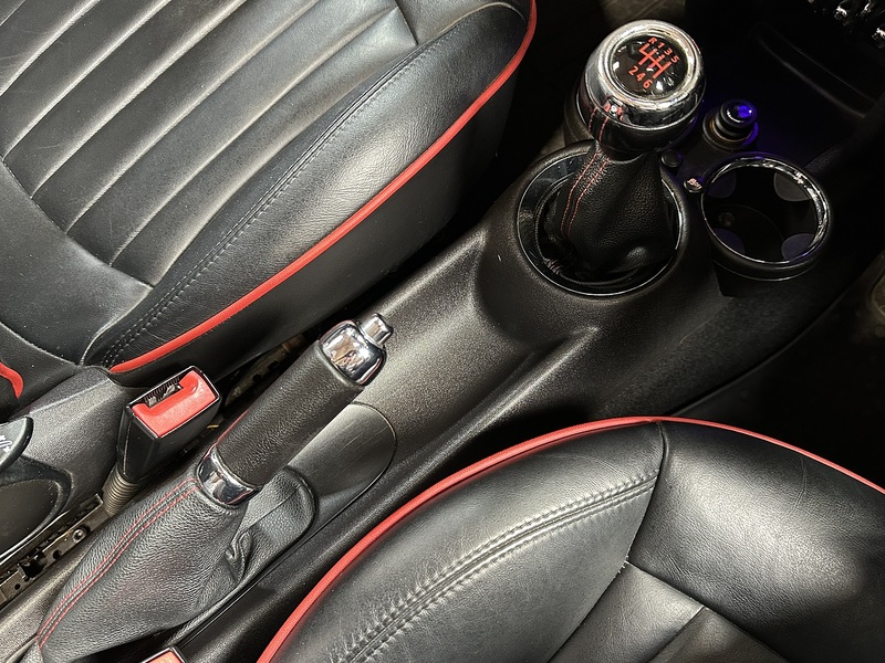 MINI Convertible John Cooper Works - U1377