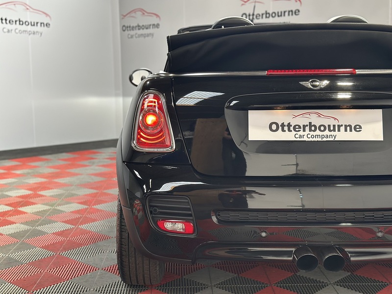 MINI Convertible John Cooper Works - U1377