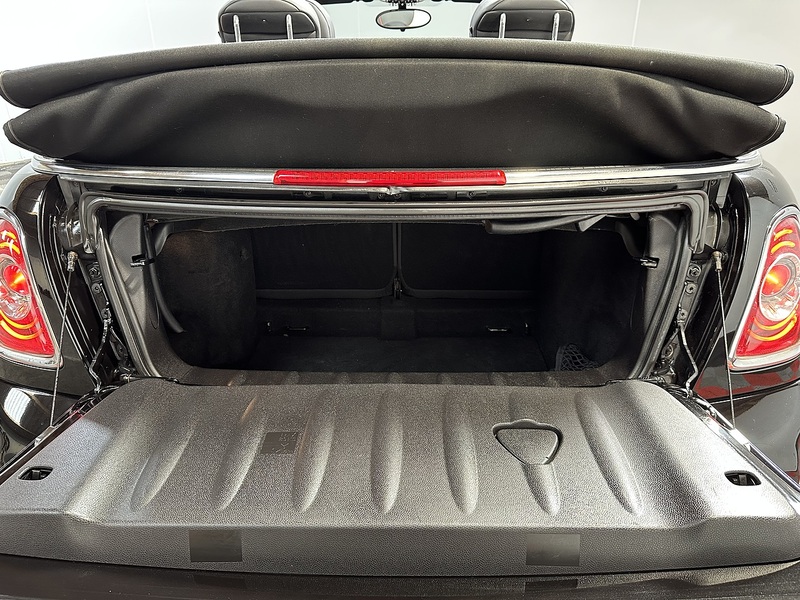 MINI Convertible John Cooper Works - U1377