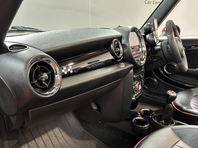 MINI Convertible John Cooper Works - U1377
