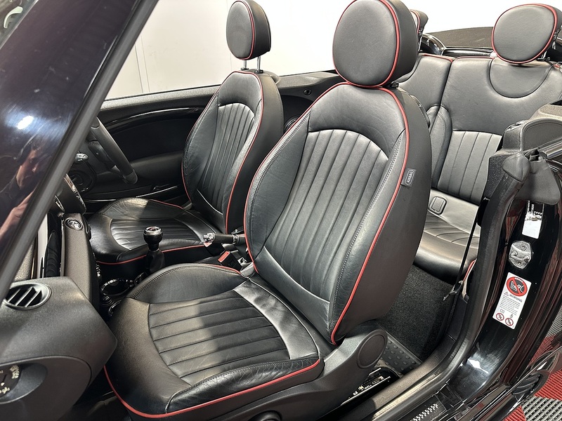 MINI Convertible John Cooper Works - U1377