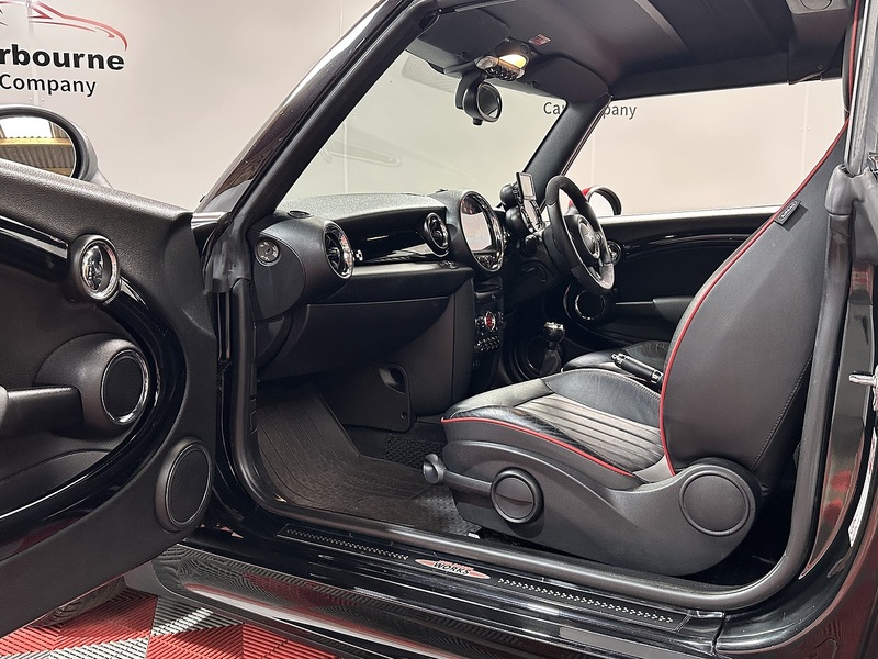 MINI Convertible John Cooper Works - U1377