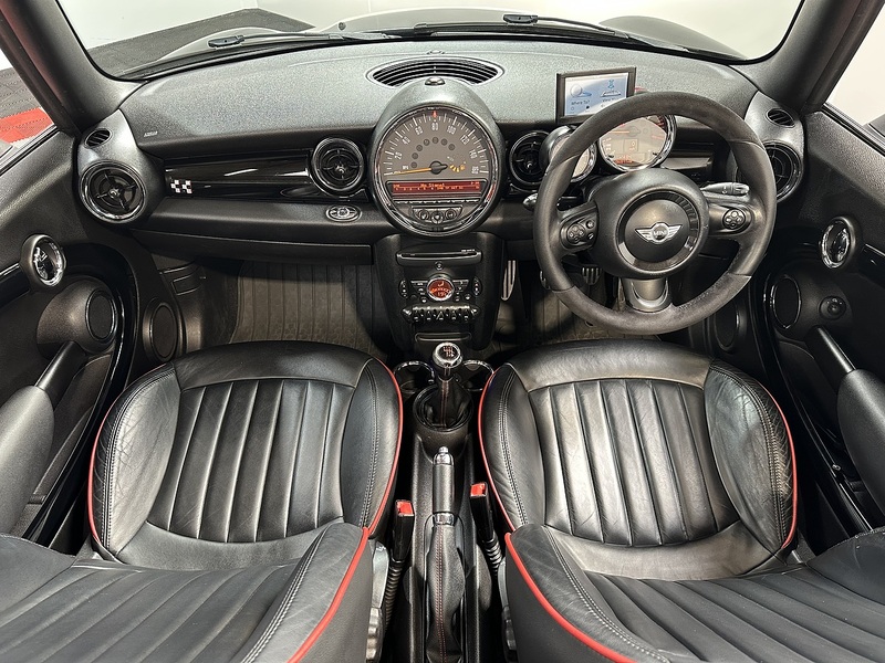 MINI Convertible John Cooper Works - U1377