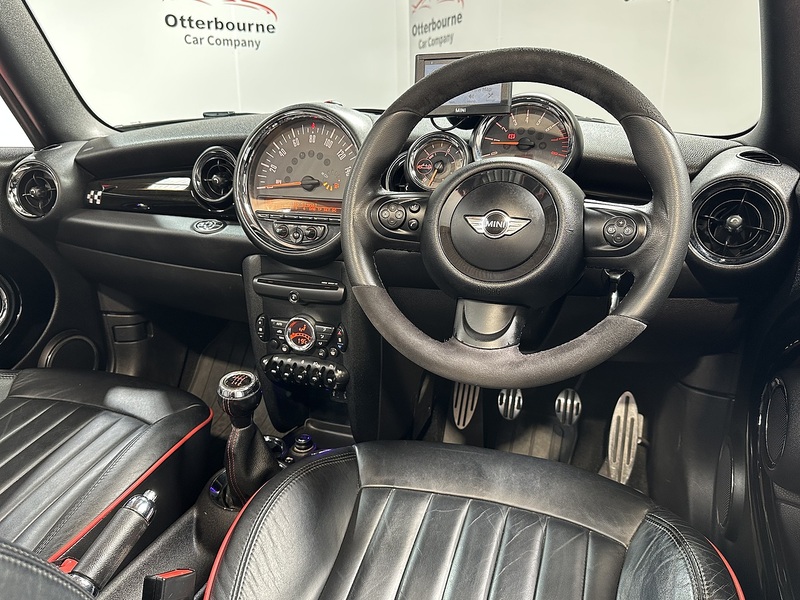 MINI Convertible John Cooper Works - U1377