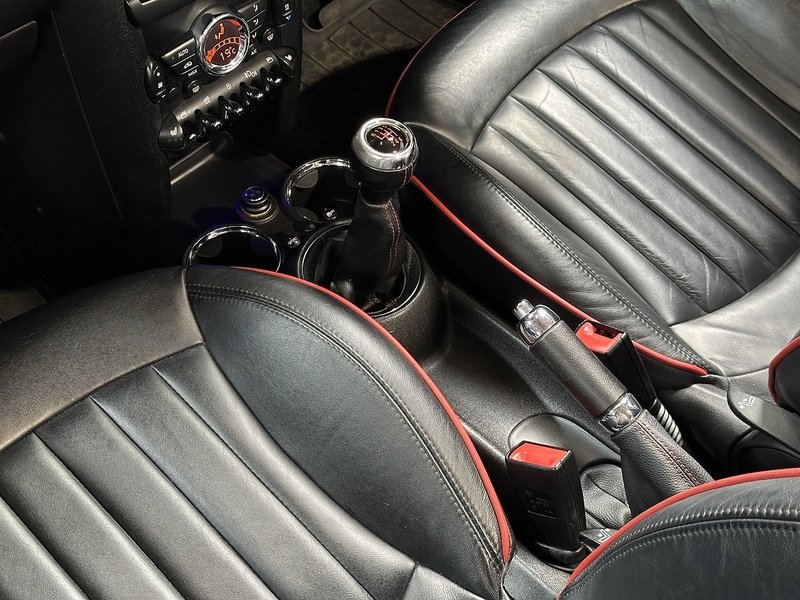 MINI Convertible John Cooper Works - U1377