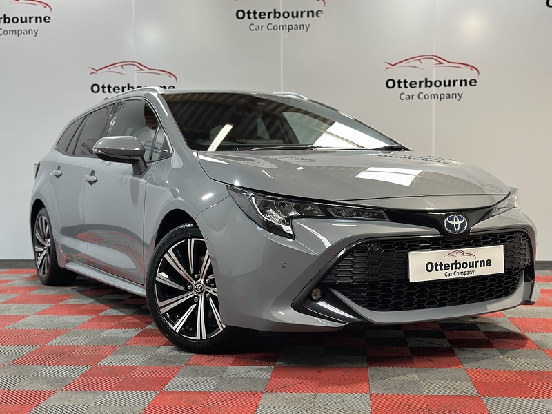 Toyota Corolla VVT-h Design - U1380