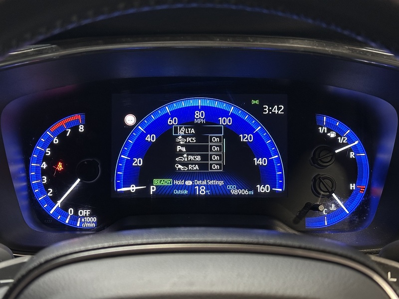 Toyota Corolla VVT-h Design - U1380