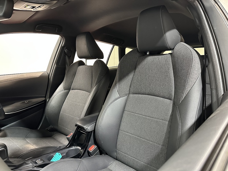 Toyota Corolla VVT-h Design - U1380