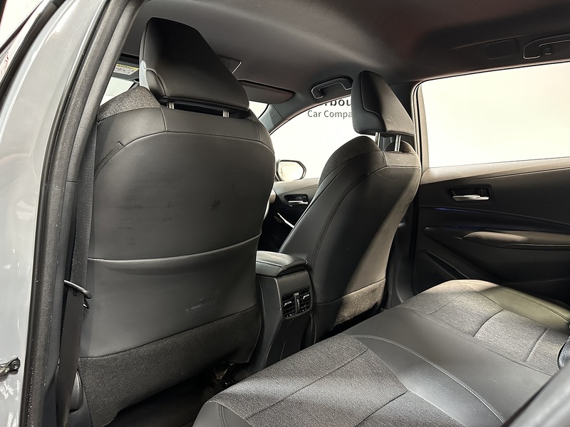 Toyota Corolla VVT-h Design - U1380