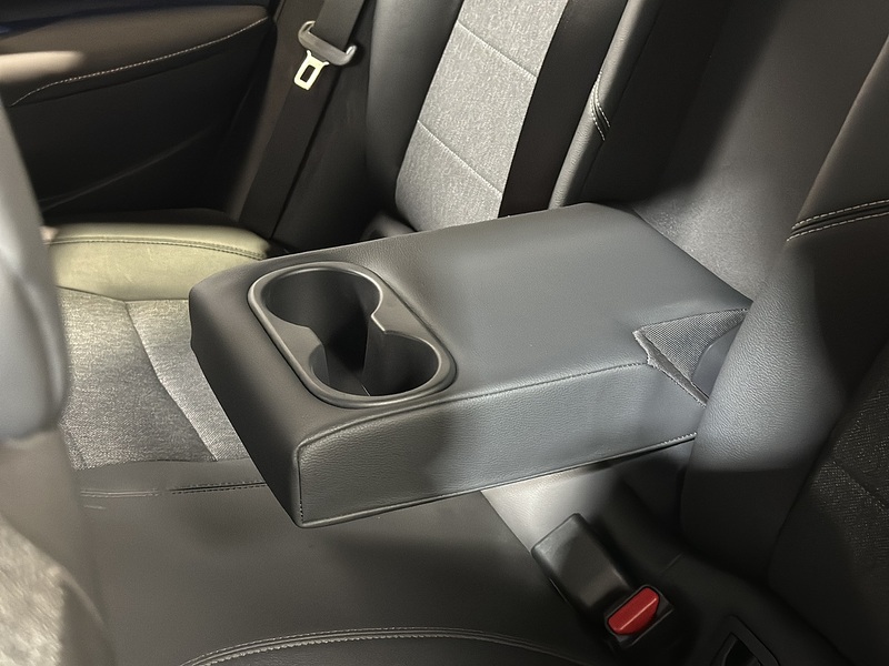 Toyota Corolla VVT-h Design - U1380