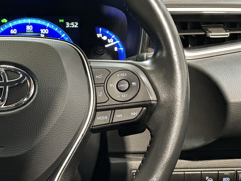 Toyota Corolla VVT-h Design - U1380