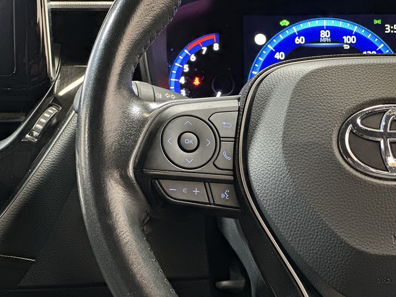 Toyota Corolla VVT-h Design - U1380