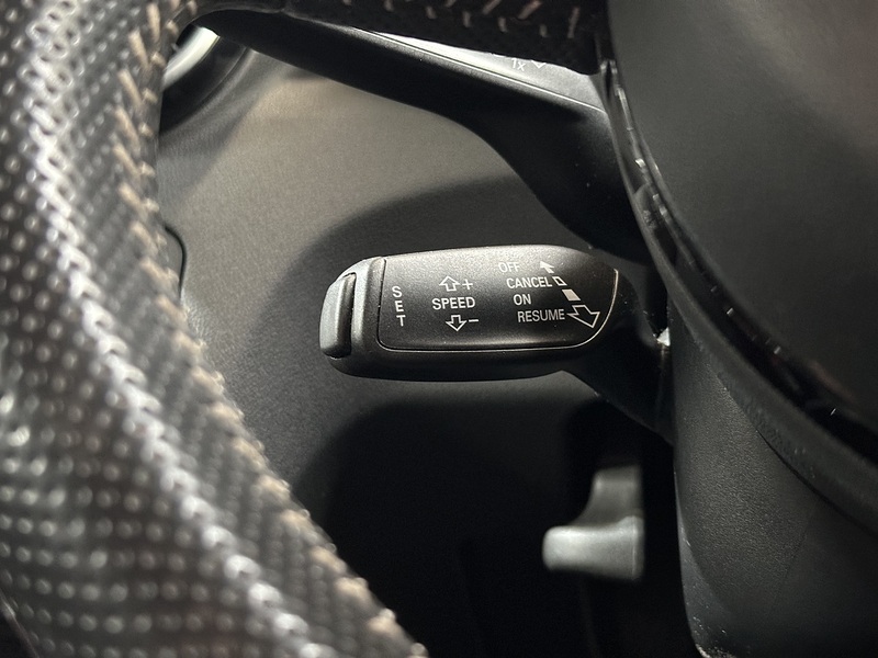 Audi A1 TFSI CoD Black Edition - U1382