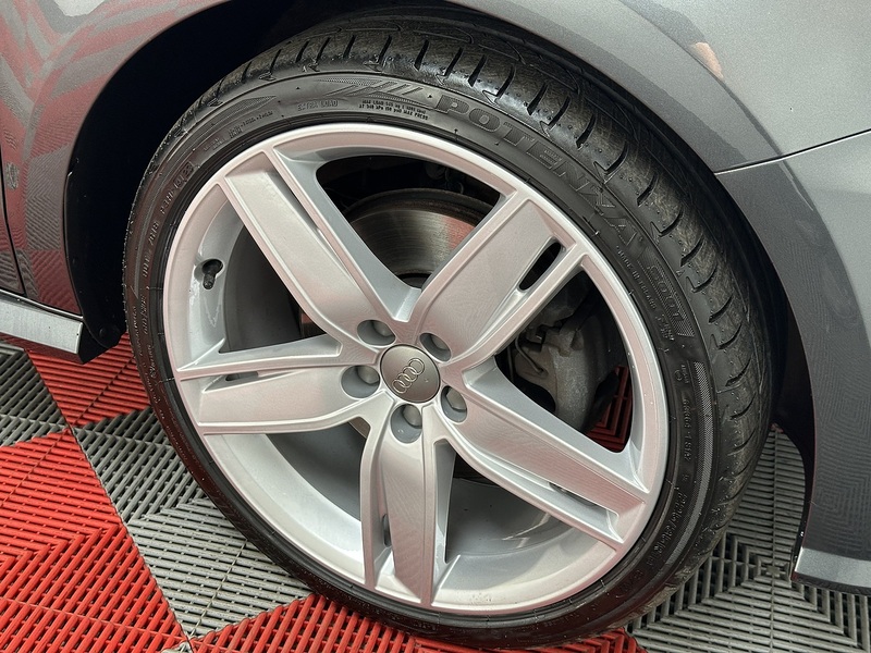Audi A1 TFSI CoD Black Edition - U1382