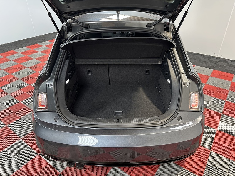 Audi A1 TFSI CoD Black Edition - U1382