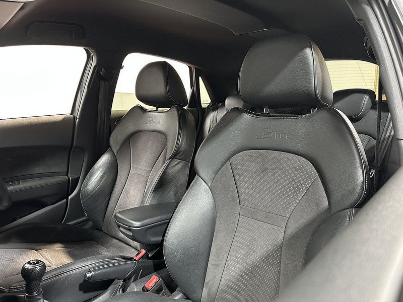 Audi A1 TFSI CoD Black Edition - U1382