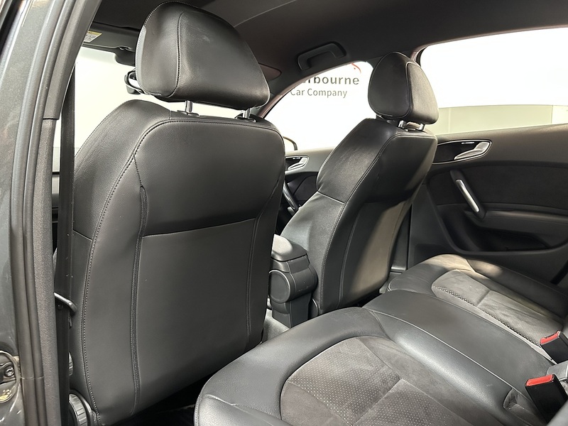Audi A1 TFSI CoD Black Edition - U1382
