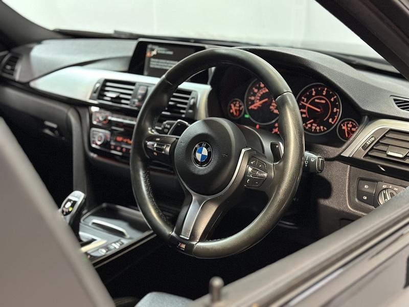 BMW 3 Series 335d M Sport - U1384