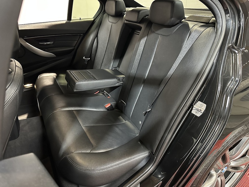BMW 3 Series 335d M Sport - U1384