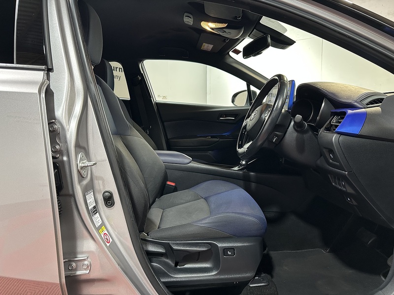 Toyota C-HR VVT-h Dynamic - U1390