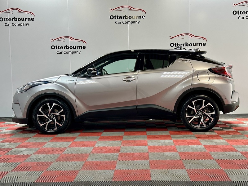 Toyota C-HR VVT-h Dynamic - U1390